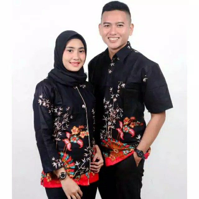 Batik Couple Pria Wanita Kelas Internasional