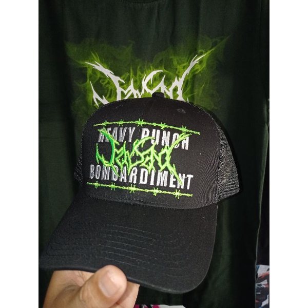 TRUCKER JASAD-HEAVY PUNCH BOMBARDIMENT