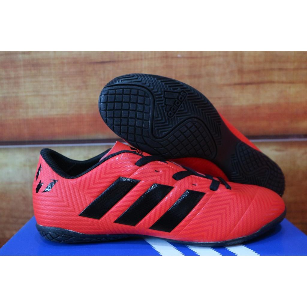 Sepatu Futsal Adidas Nemesiz Messi 2018 / Sepatu Futsal Murah