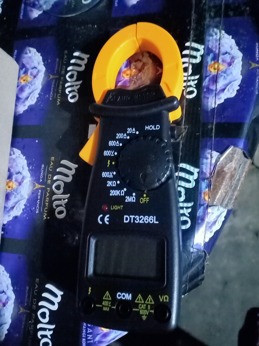 Eelic Portable Digital Clamp Meter Tang Amper Dt3266l