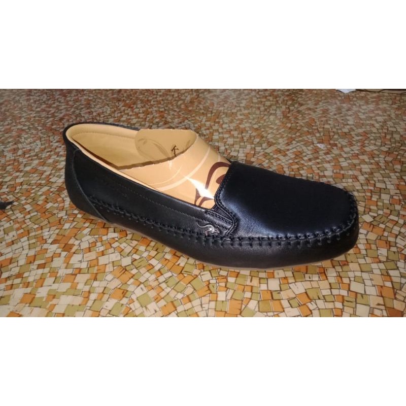 Sepatu Wanita Kangaroo