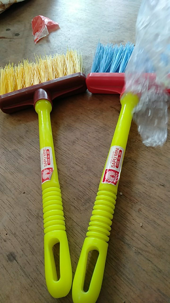 Sapu Mobil Mini Broom Peacock Sapu Mini Untuk Mobil Meja Serbaguna Sapu Serbaguna