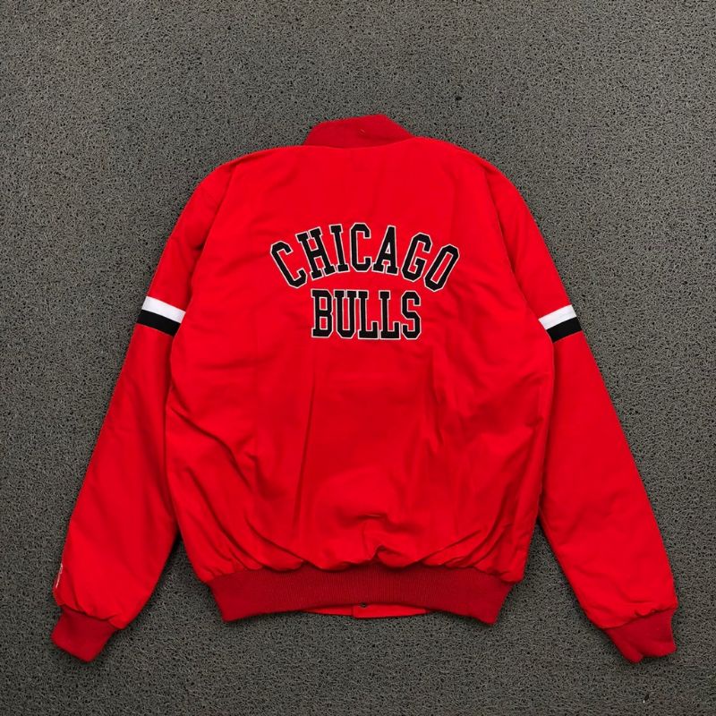 JAKET BOMBER VARSITY MCF CHICAGO BULLS MERAH AUTHENTIC PREMIUM BESTSELLER