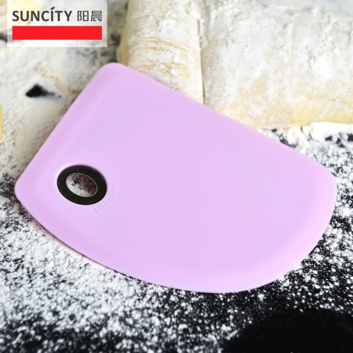 

Suncity YC6064 - Silica Gel Dough Cutter 13cm