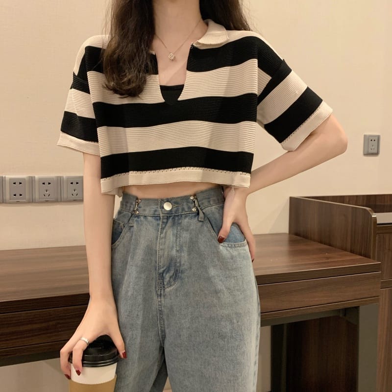 BEFAST - ZEC OOTD Atasan Kaos AYANA / RJT Collar Knit / Pakaian Kaos Rajut / Tshirt Crop Kekiniaan Remaja Wanita / Kaos Crop Leher V / OOTD Ala Style Korean / Terbaru 2022 / Termurah