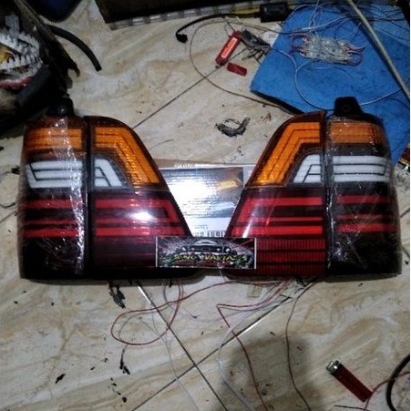 Stoplamp custom kijang kapsul 2003/2004 model B