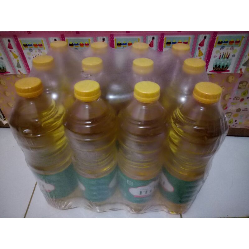

1 Pack Minyak Goreng Fitri Isi 12 Botol Kemasan 1 Liter