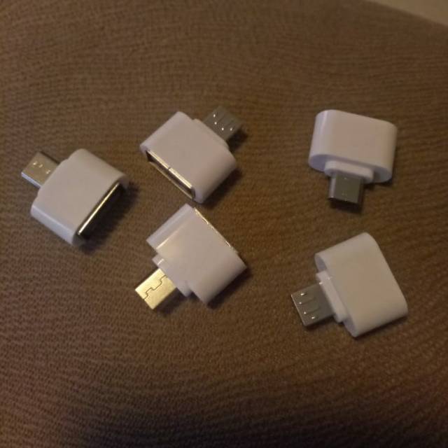 Otg (sambungan buat flashdisk biar bisa dicolokin ke hp)