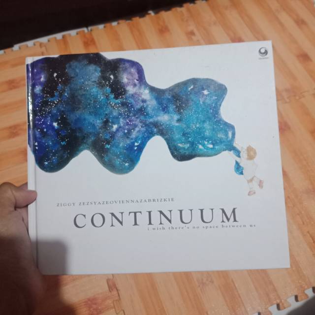 Buku Continuum karya Ziggy Zezsyazeovienazabriskie