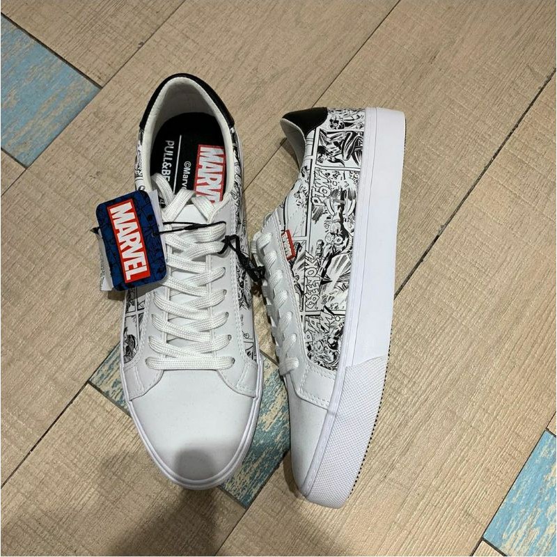 sepatu marvel pull&bear