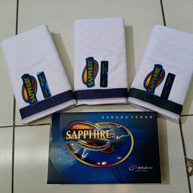 sarung Sapphire putih polos tumpal