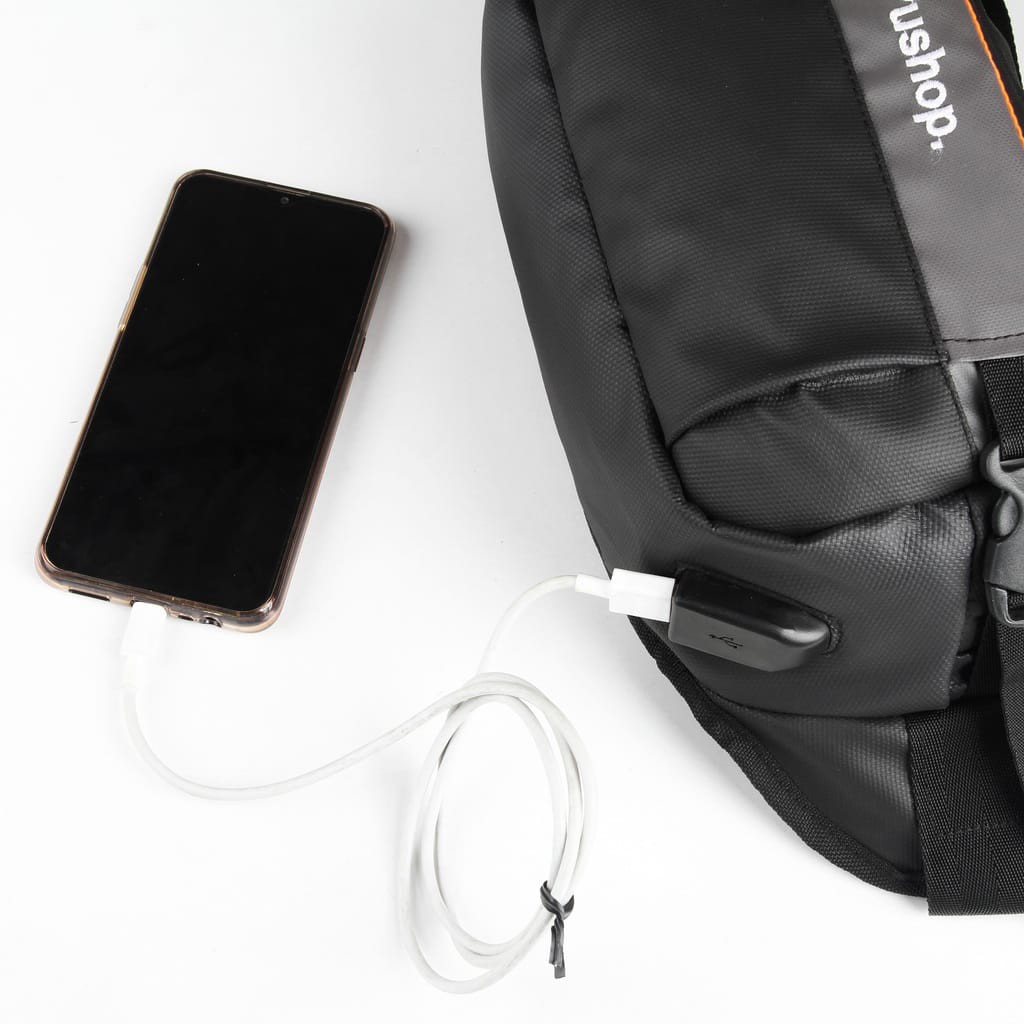 Waistbag USB Waterproof PREMIUM Pushop Black Wilson