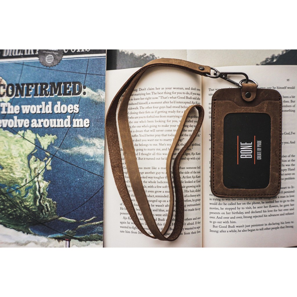 

BONE - ID CARD HOLDER