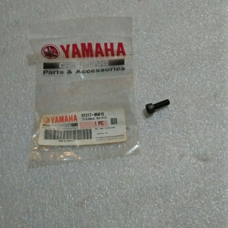 baut stang jepit bolt handlebar Yamaha RXZ RZR original kode part 91317 06016