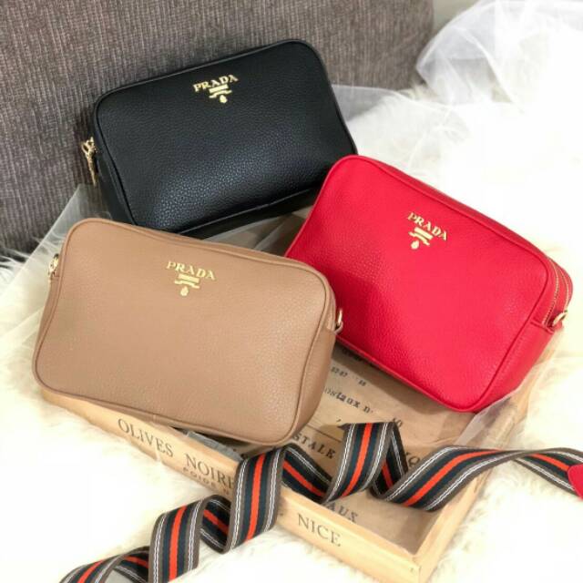 TAS PRADA ZIPPER IMPORT