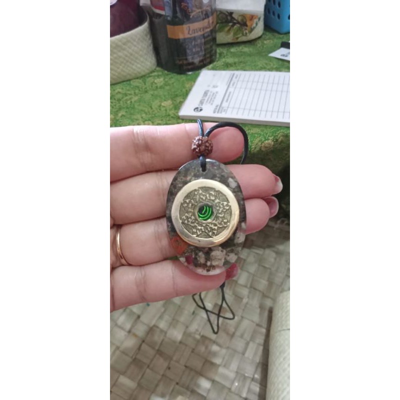 kalung orgonite kesehatan energi alam