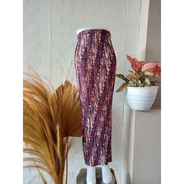 ROK PLISKET/BAWAHAN ROK PLISKET /BAWAHAN KEBAYA