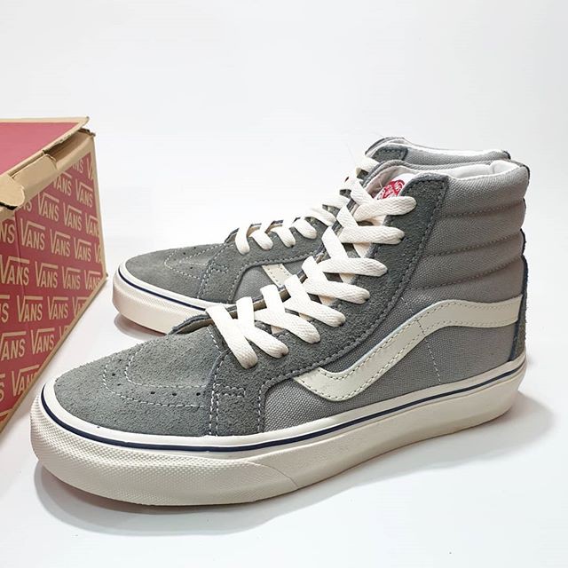 grey vans sk8 hi