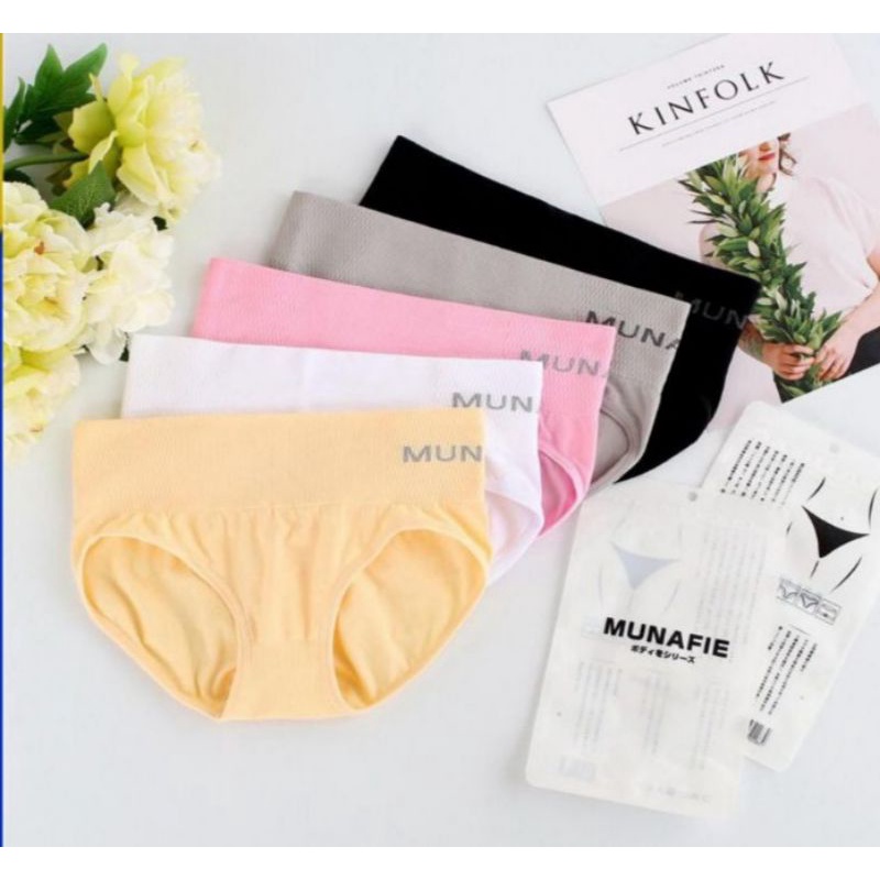 CD original MUNAFIE wanita import