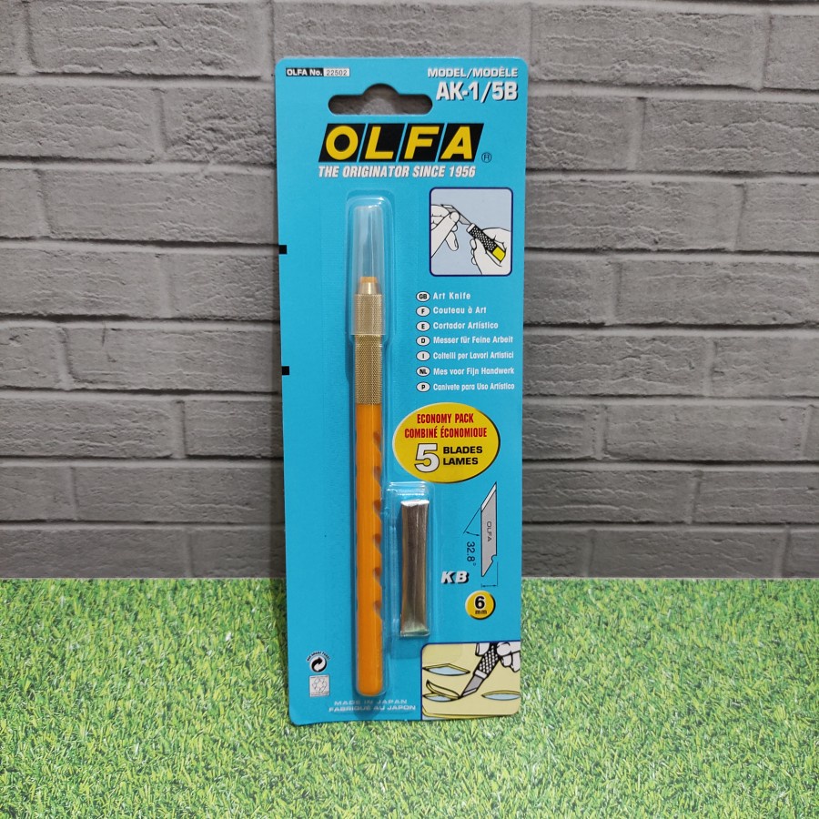 

Pisau Cutter OLFA AK-1/5B Art Knife With 5 Blades JAPAN