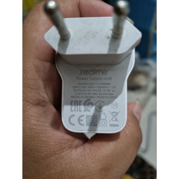 Adapter Charger Realme 30w DART charging bekas ori bawaan hp tanpa kabel
