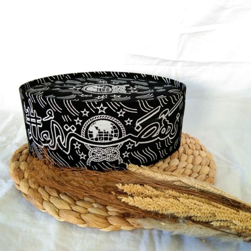 PECI SONGKOK KOPYAH NU MOTIF BATIK