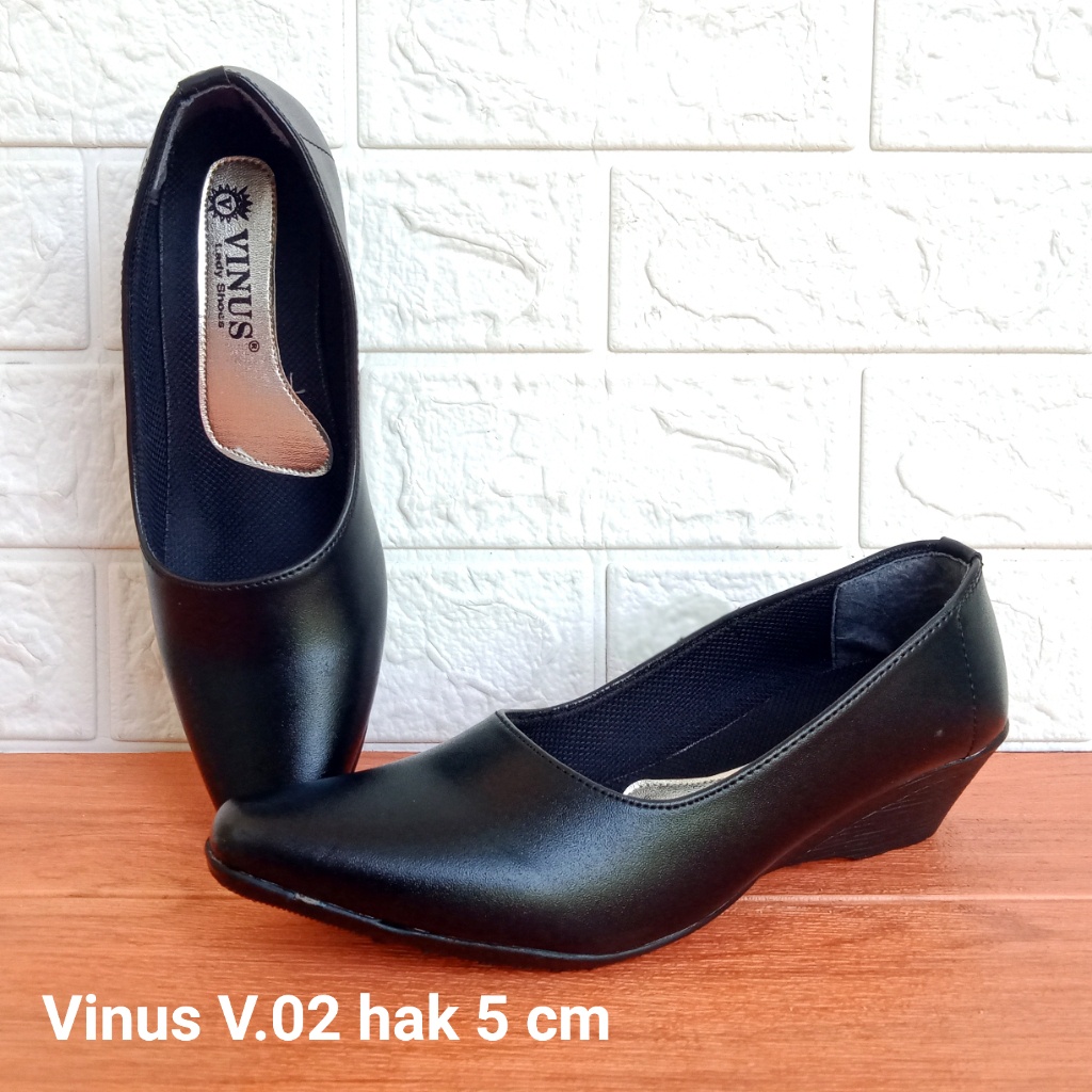 Vinus V.04TR Sepatu Pantofel Wanita Guru Kantor Hak 2cm Size 37-41