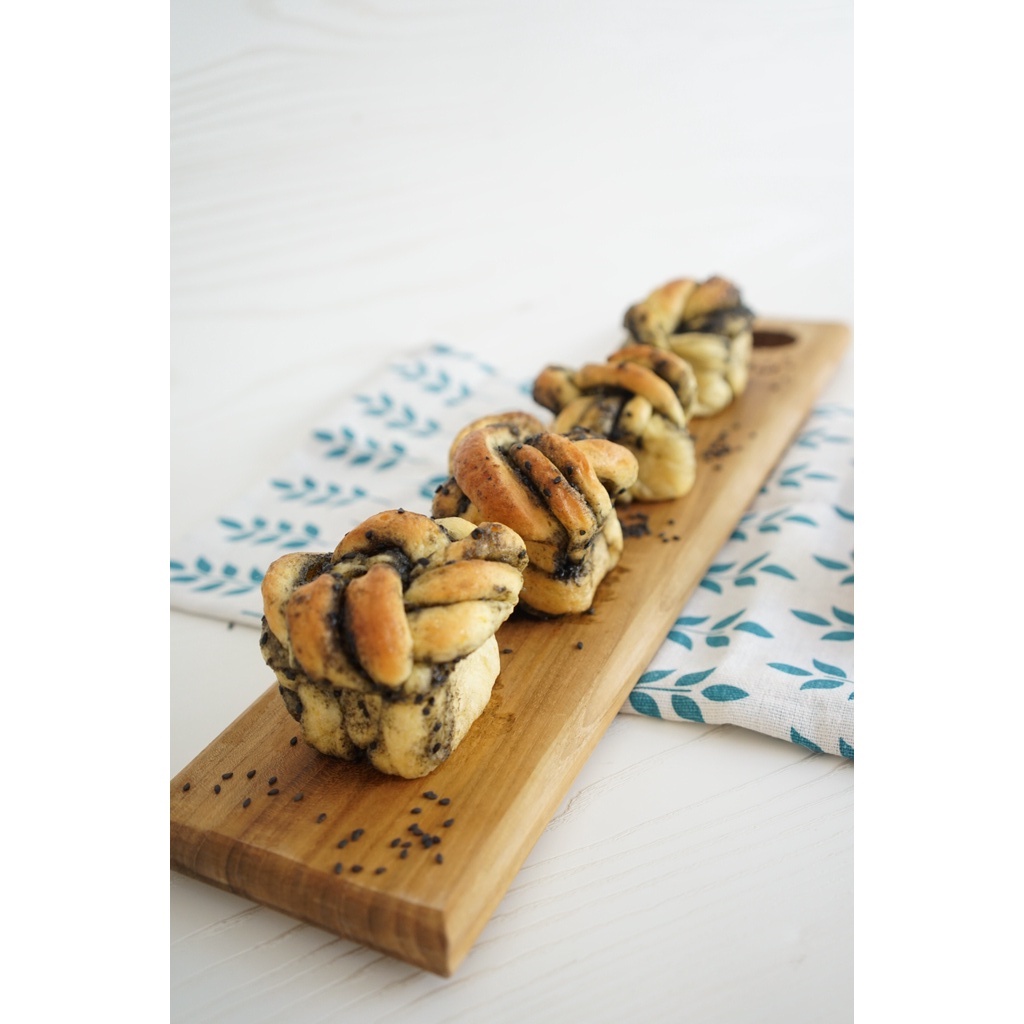 

Black Sesame Cube Bread - by NDOUGH