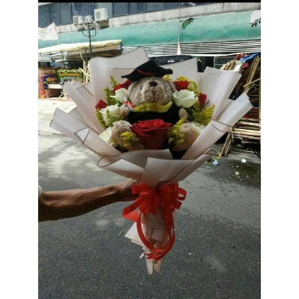 Bucket Boneka & Bunga untuk Wisuda Real Pict