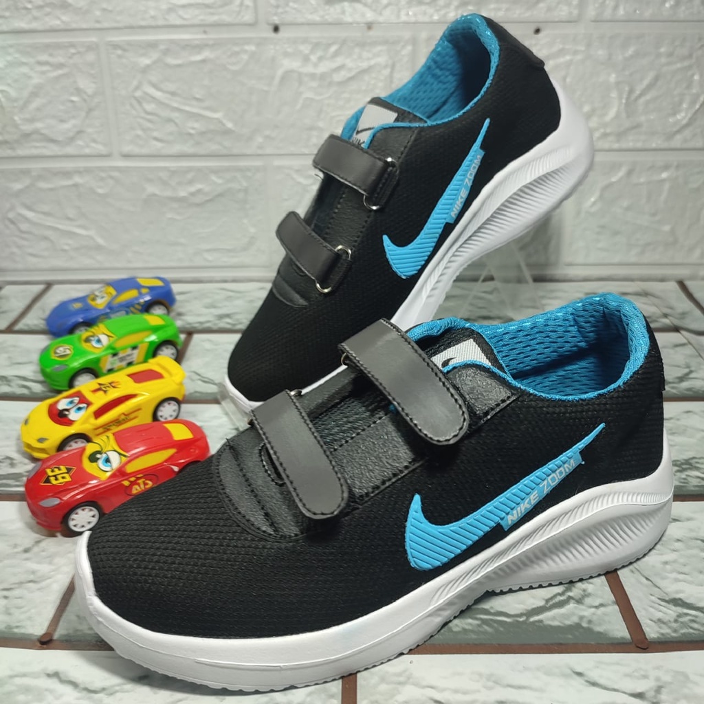 SEPATU ANAK SEKOLAH PEREMPUAN MODEL TERBARU AIDA BY ZOOM HITAM PINK VELCRO