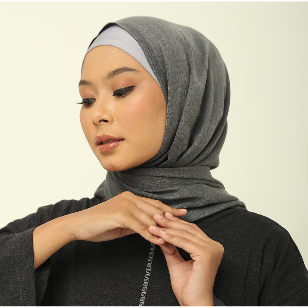 Dauky Hijab Selendang Pashmina Audie  Agnella Polycotton-2