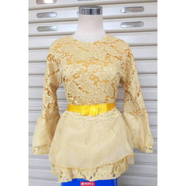 Kebaya brokat organza pita