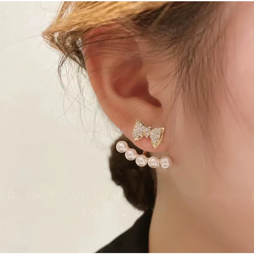 Anting Stud 925 Silver Needle Bentuk Kupu-Kupu Aksen Mutiara Bahan Zirkon Warna Hitam Untuk Wanita