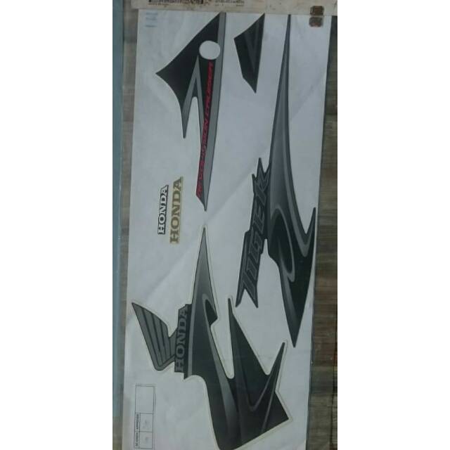 Lis Body-Sticker-Striping Tiger Revo 2012-2013 Original AHM Hitam Silver