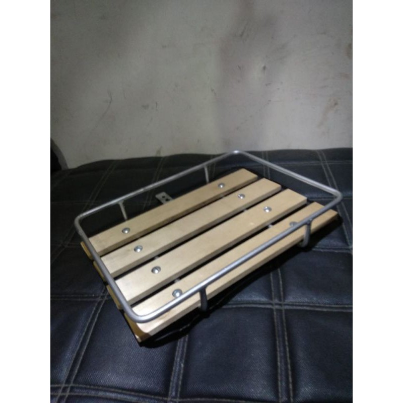Rak sepeda atau keranjang sepeda variasi kayu + bracket penyangga