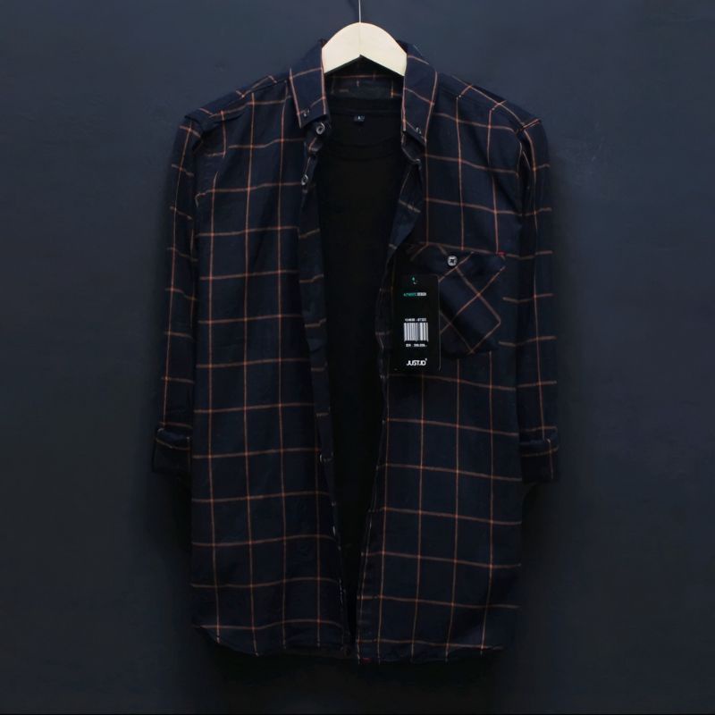 Kemeja Pria Wanita Fashion Lengan Panjang Flanel Kotak Hitam Biru Navy