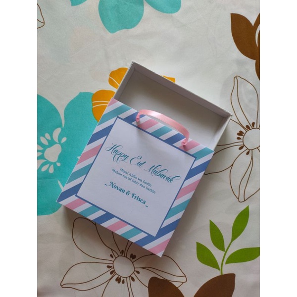 

Paperbag (HARD Sliding Bag) Packaging Hijab 2in1 Bag Box Size 18x18x3 Kotak GIFT WEDDING BRIDESMAID MURAH
