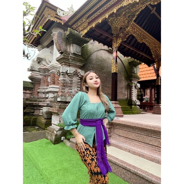 Kebaya sabrina kemala uragiri strait lengan kerut