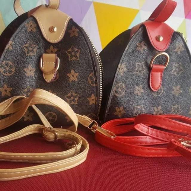 Hand bag. Sling bag LV kerucut