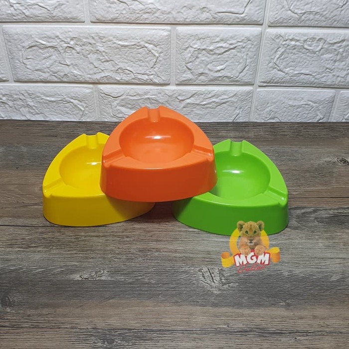 Asbak Melamine Segi3 ukuran 11CM Ashtray Asbak puntung