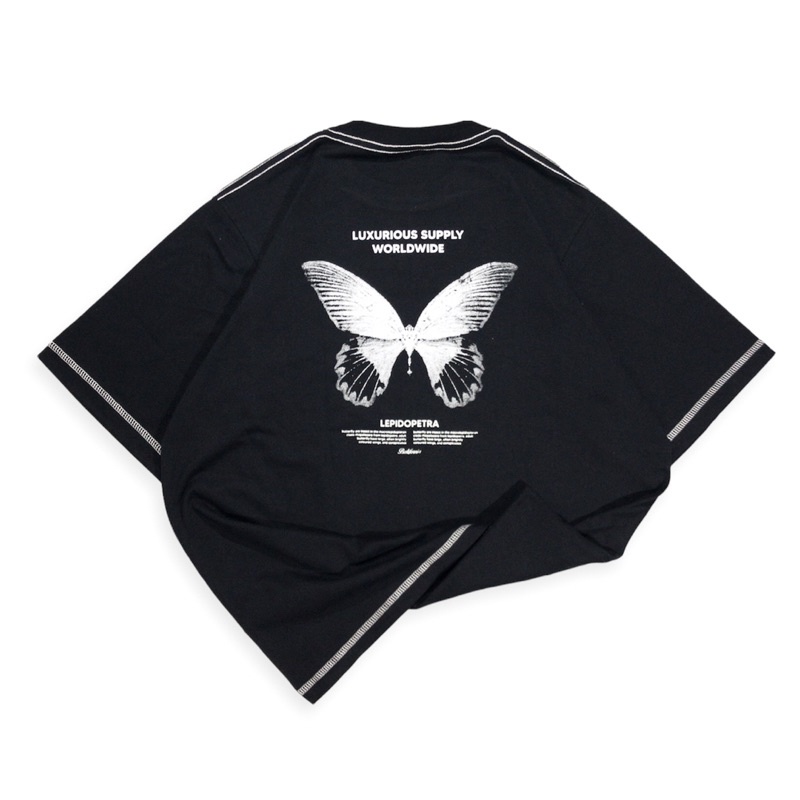TSHIRT OVERSIZE GRAPHIC FLICKERS WORLD HITAM "LEPIDOPETRA" [TSO 522]