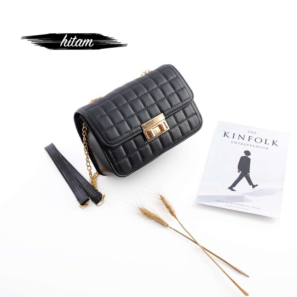 Sling Bag Diandra Embos - Tas Selempang Wanita