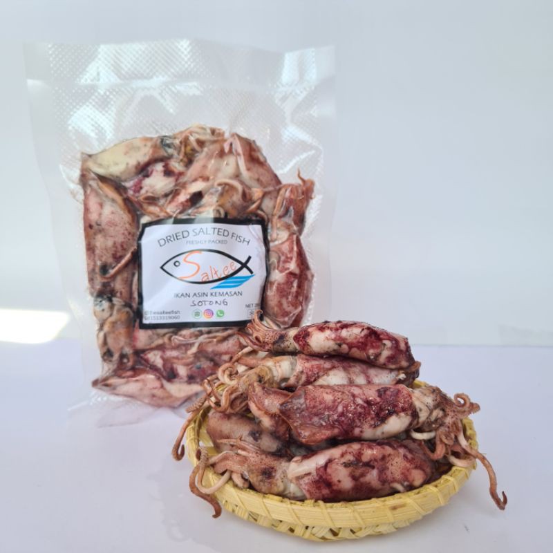 

Ikan Asin Sotong / Cumi Asin / Suntung Kemasan Murah 250 gram