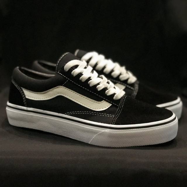 Vans Old skool Black/White Japan Market | Shopee Indonesia