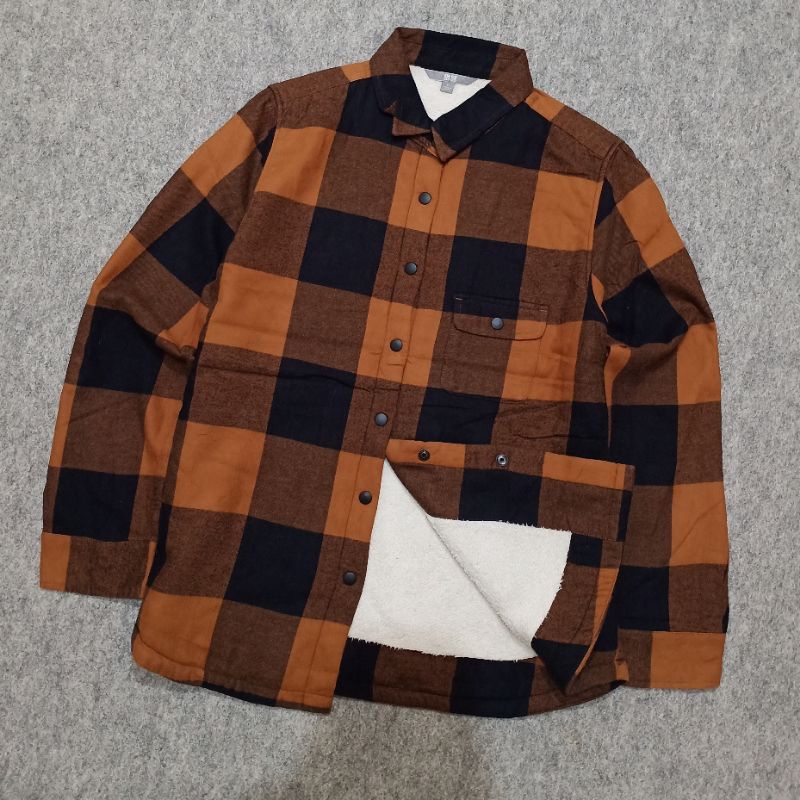kemeja flannel sherpa uniqlo second casual outer oversize pria murah