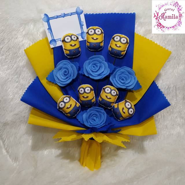 Bouquet buket bunga minion hadiah kado ulang tahun wisuda anniversary (gerai kamila)