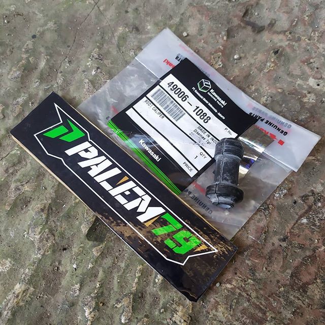 Boot Caliper - Karet Usus Kaliper Depan Belakang Ori KLX 150 Ninja Dtracker