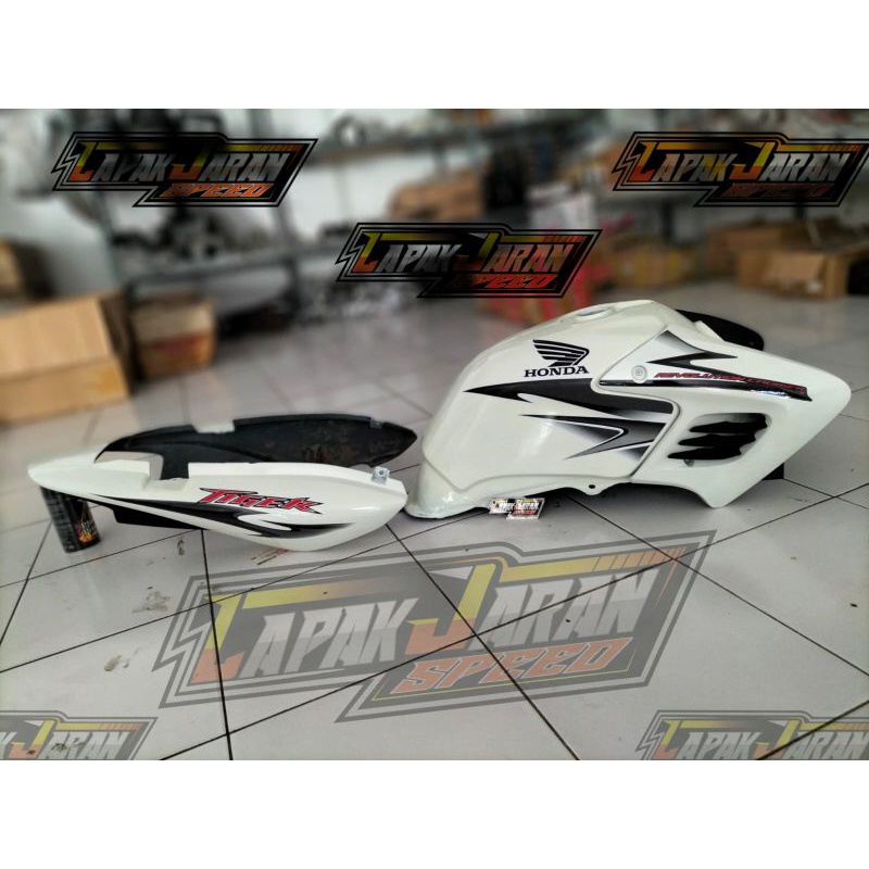 Body Set Tiger Revo Import Repaint