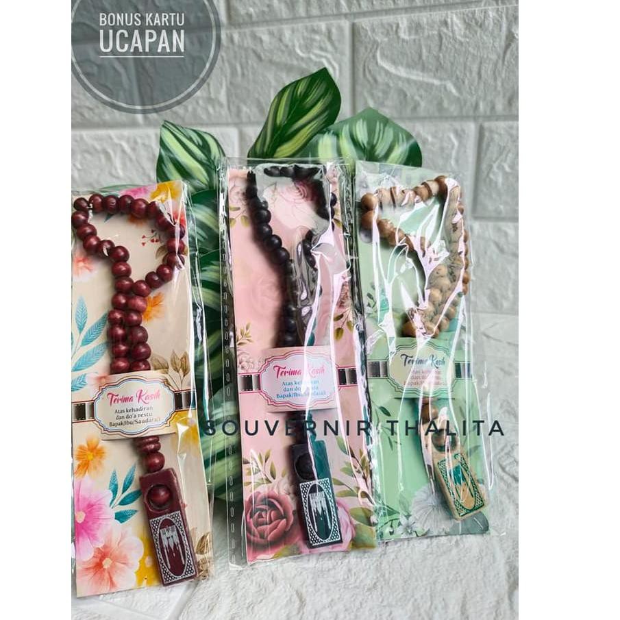 

Muraaaahh.. 50PCS Souvenir Tasbih Kayu Plat 33 Butir Kemasan Alas kertas Kado Motif Hadiah Pernikaha