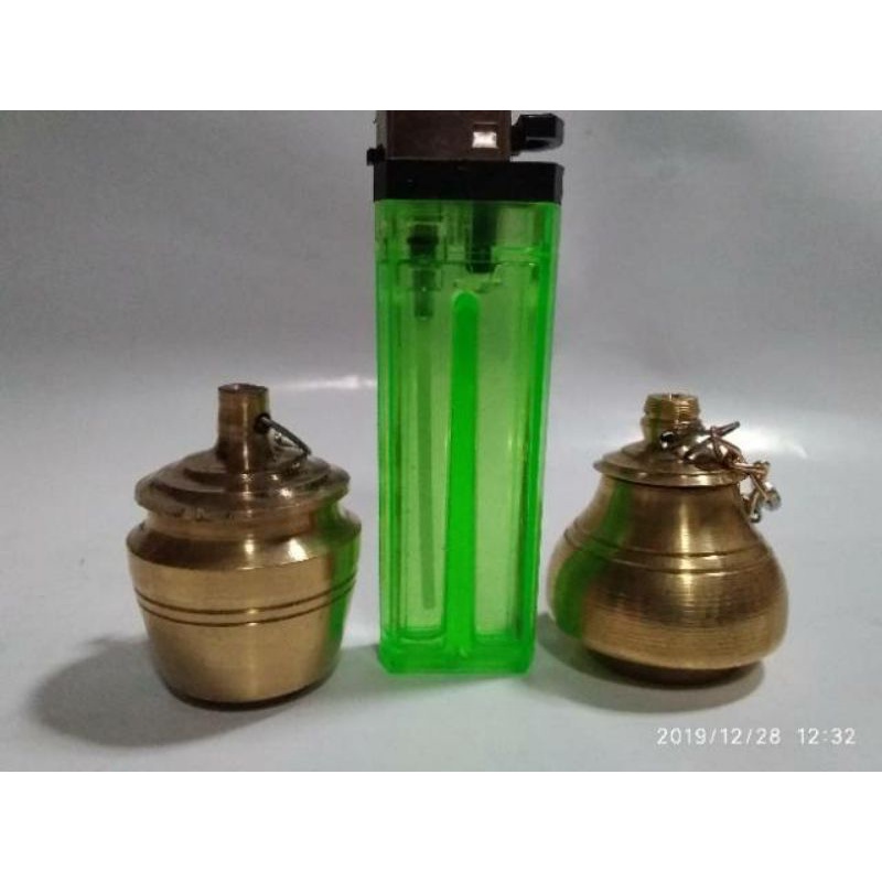 

assalamualaikum,,,selamat datang ditoko kami, bak wadah tempat mangsi /tinta Kuningan ukuran sedang